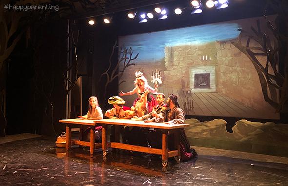 Είδαμε την παράσταση «Ως την άκρη κόσμου»