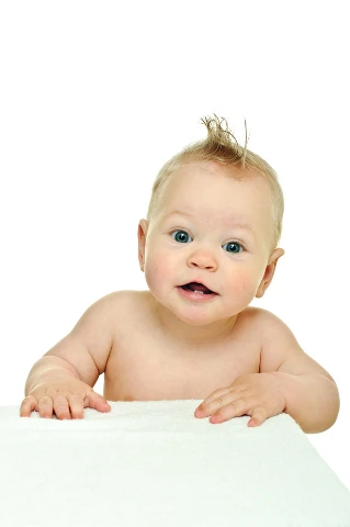 Μωρό με κοκοράκι