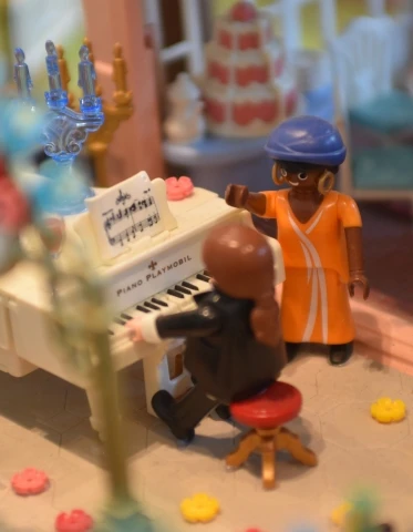 playmobil-poli-piano