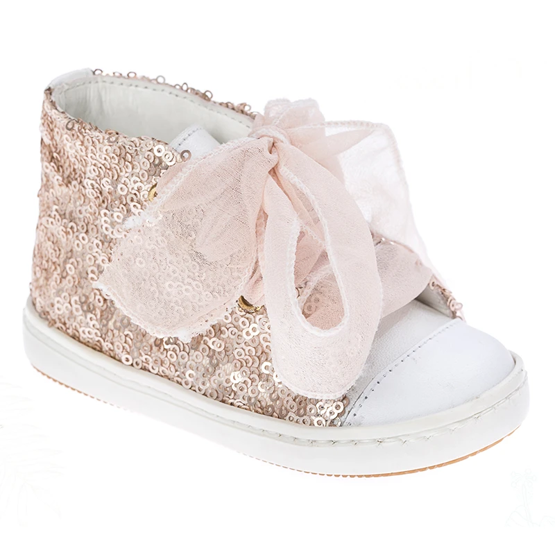 typou-all-star-strasakia