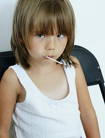 Αρνείται να σηκωθεί και να έρθει μαζί σας