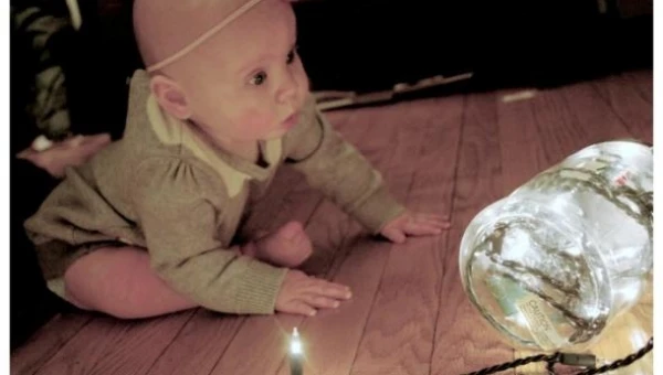 Παιχνίδι αισθήσεων για τα πρώτα Χριστούγεννα του μωρού!