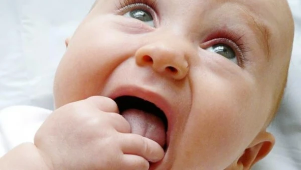 Βγάζει δοντάκια! Πως θα διώξω το πόνο;