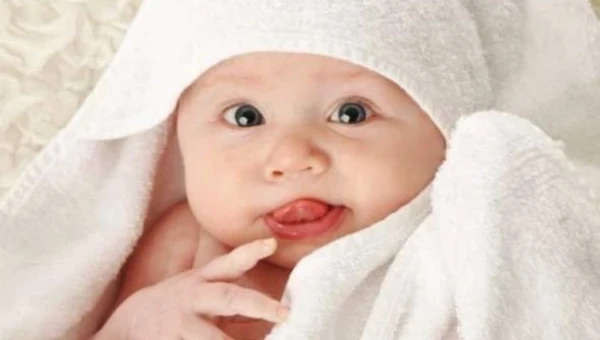 Θηλασμός και κοντός χαλινός της γλώσσας